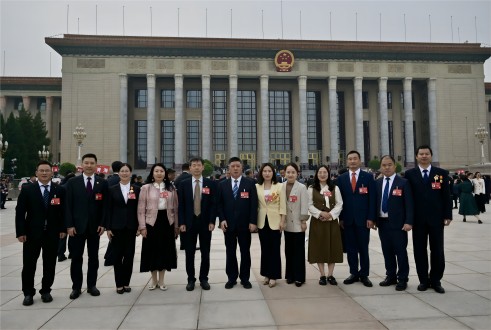 中国工会十八大代表风采丨朱文英：扛起工会担任，，，，，，，，与宽大职工一路争做新时期奋斗者